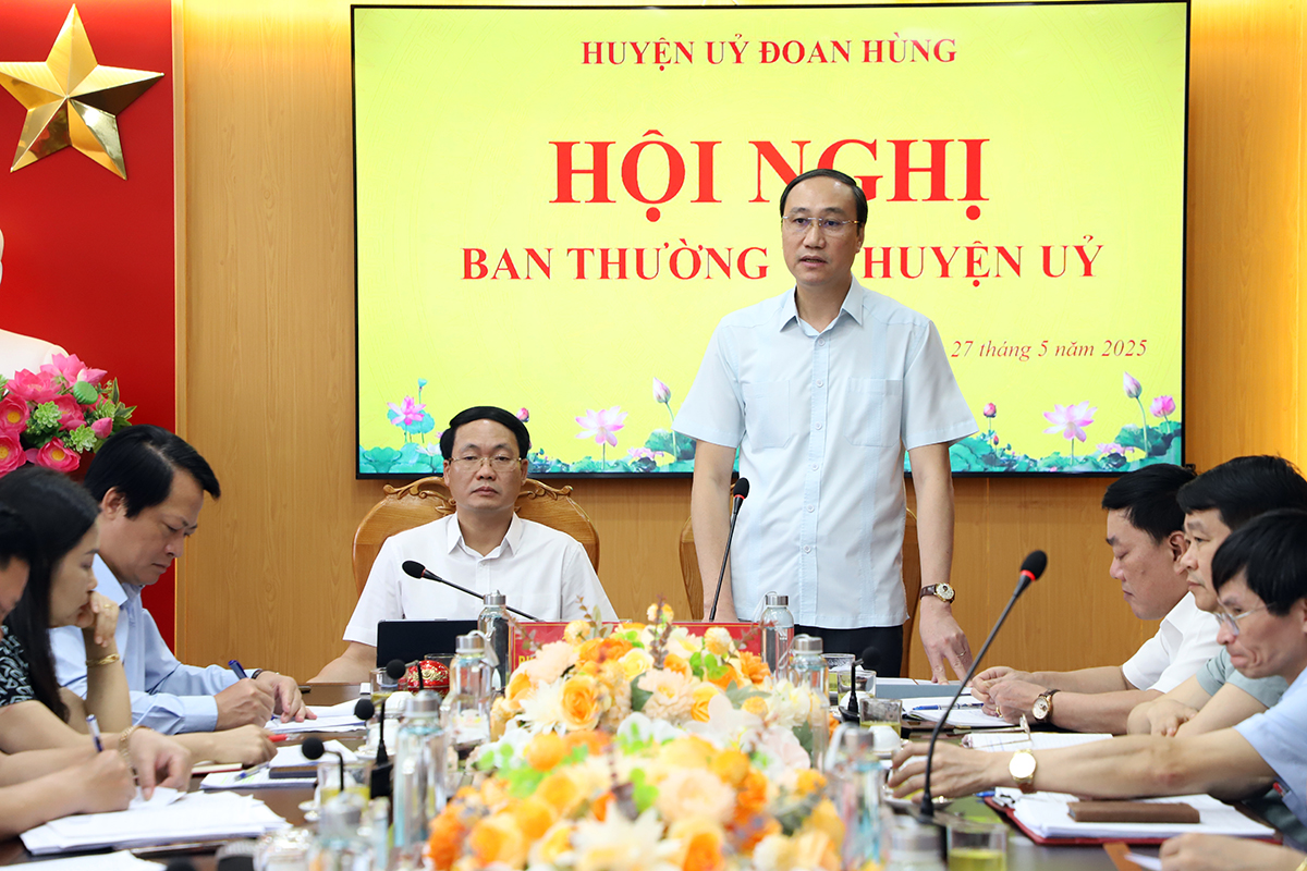  Đồng chí PBT Thường trực Tỉnh ủy Phùng Khánh Tài dự và chỉ đạo hội nghị BTV Huyện ủy Đoan Hùng về sắp xếp nhân sự cấp xã